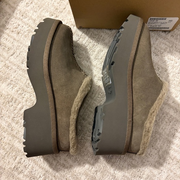 Ugg new heights hickory cozy clog NEW - Picture 5 of 10